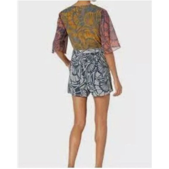 BCBG MaxAzria Ivy Print Blocked Tie Front Romper NEW Size Small - Picture 2 of 10